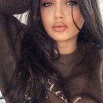 Melike Umay sarı profil fotoğrafı